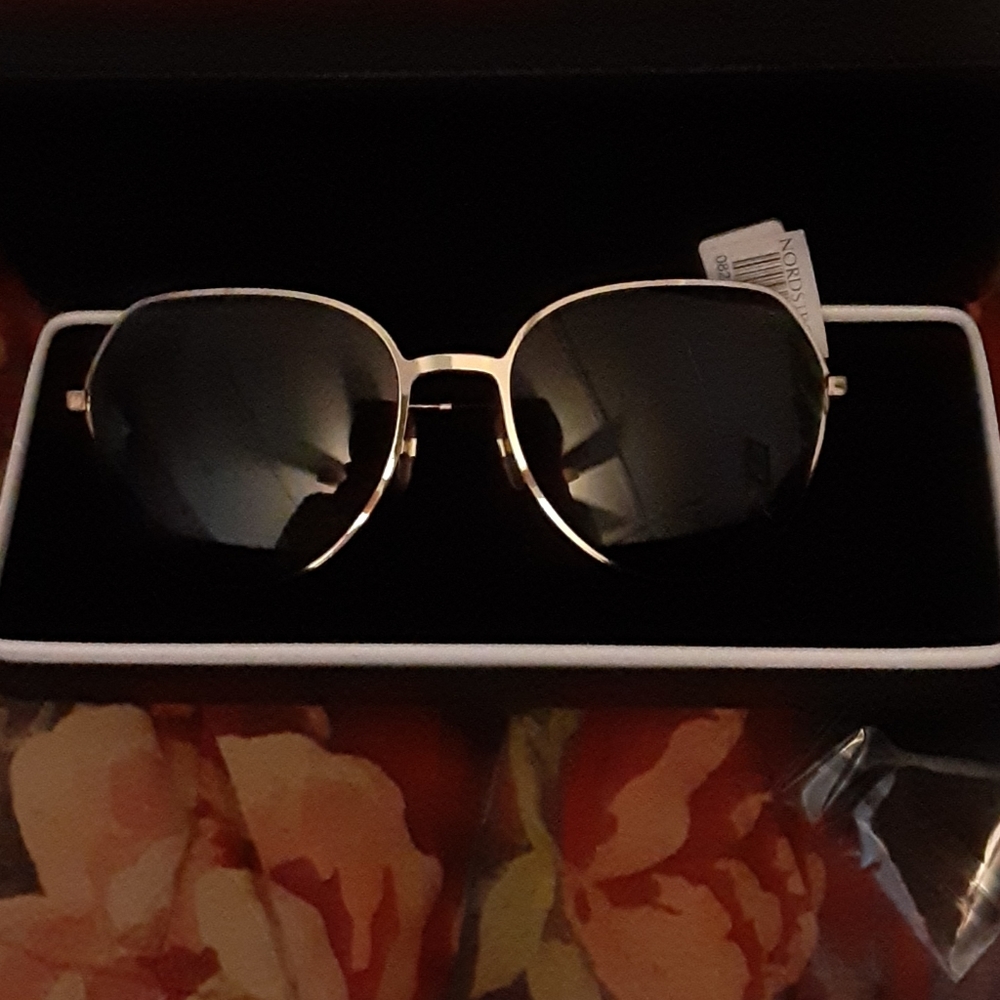 Gradient sunglasses